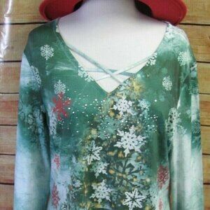 ONE WORLD LIVE & LET LIVE  WOMENS CHRISTMAS TREE SWING SHIRT